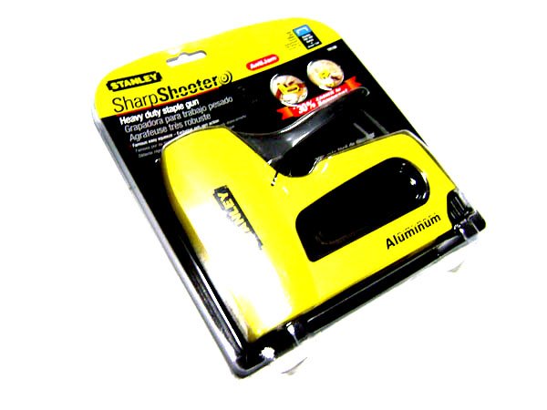 ENGRAPADORA P/CORCHETES STANLEY PROF TR-150