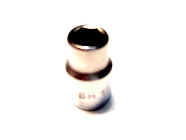 DADO HEXAGONAL 1/2 X 9 MM